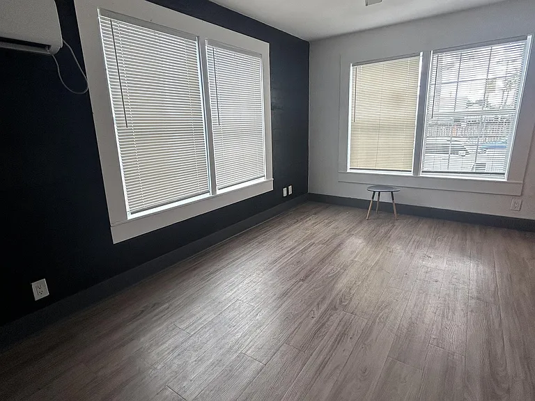 512 Dell Ct — Photo 61