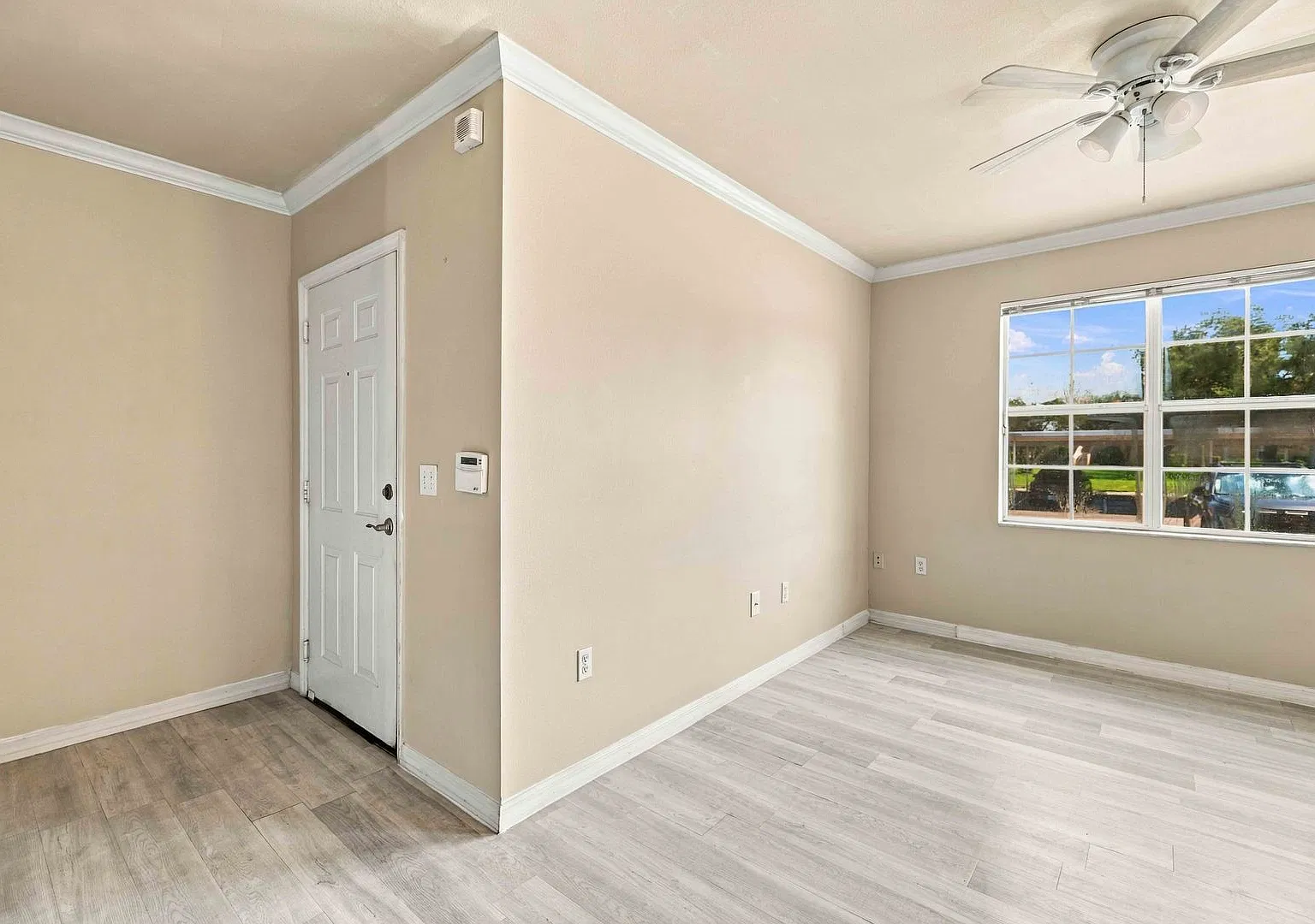 1015 Villagio Cir — Photo 4