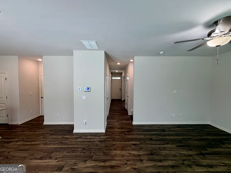 8233 Bluewater Dr — Photo 5