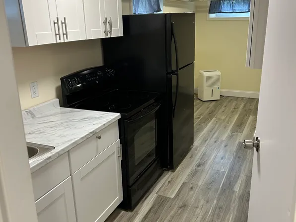 (undisclosed Address), Middletown, RI 02842