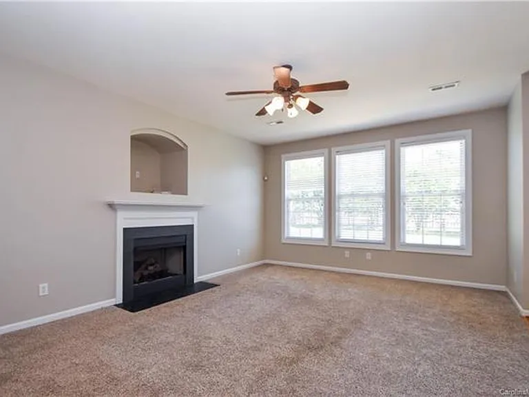 16022 Prescott Hill Ave — Photo 4