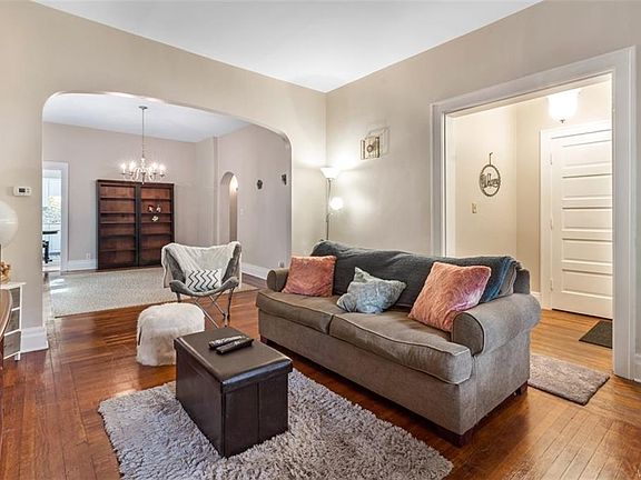 5th image of 119 Highland Ave