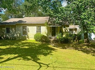 706 Colonial Cir, Jackson, MS 39211