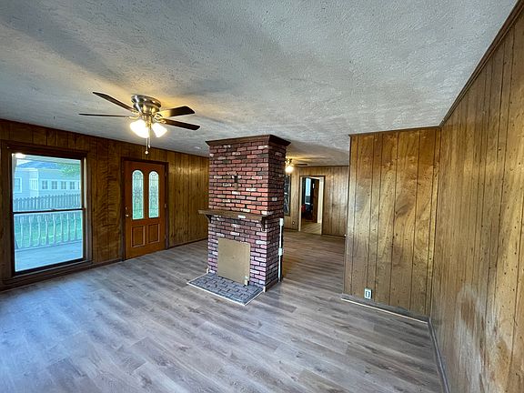 4th image of 3414 Maple Lindale Rd