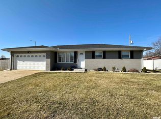 1833 S 2nd Ave, Morton, IL