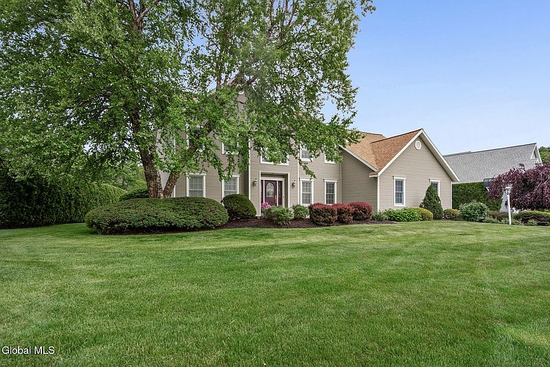2nd image of 2501 Angelina Drive