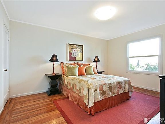4th image of 2776 Golden Gate Ave