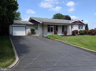 392 Musser Rd, Mount Joy, PA 17552