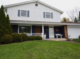 S38W28624 Prairie Falcon Pass, Waukesha, WI 53189