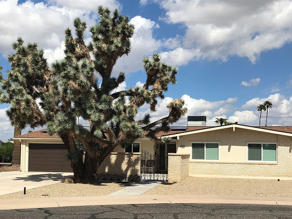 1st image of 11022 W Camden Cir