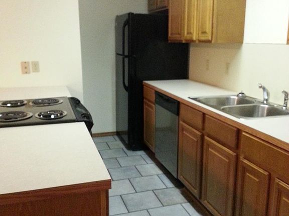 4th image of 406 SW 7th St APT A