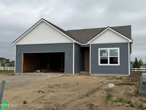 1174 Riley Ln, Waterville, OH 43566