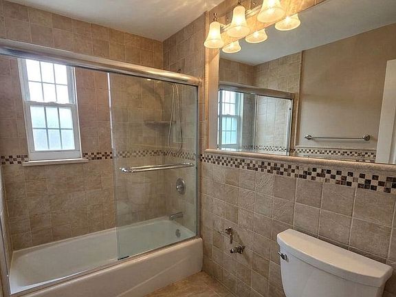 4th image of 112 Darwin Ave #27
