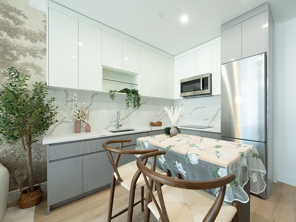 1st image of 4519 Davis St #14F
