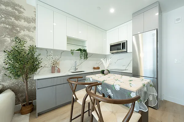 Rented by ZD Jasper Realty | media 2