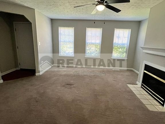 3rd image of 3851 Sugar Creek Dr