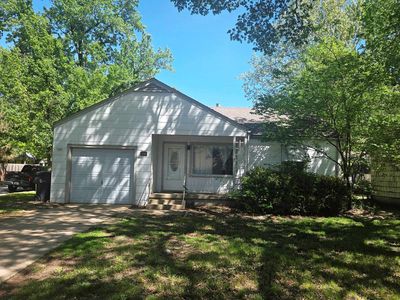 820 Grandview Ave, Newton, KS, 67114