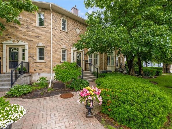 2110 New St #6, Burlington, ON L7R 1H8