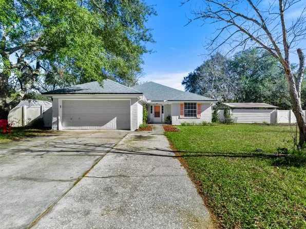 83096 Saint Mark Dr, Yulee, FL 32097