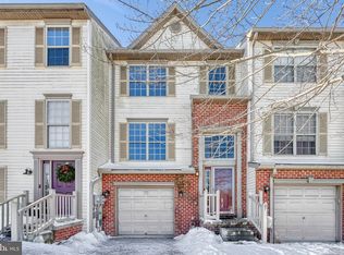 97 Colonial Dr, Hanover, PA 17331