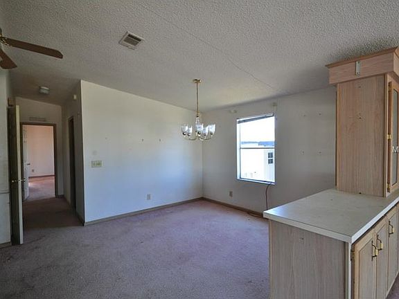 4th image of 1810 W Schwartz Blvd