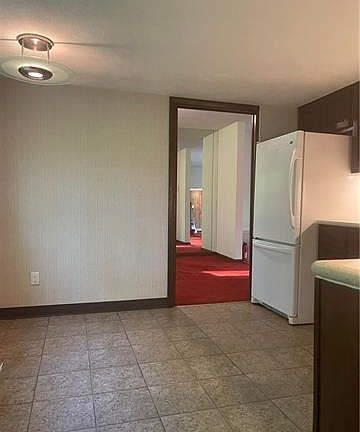 4th image of 8769 Spinnerstown Rd