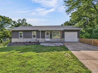 1100 S 5th St, De Soto, MO 63020