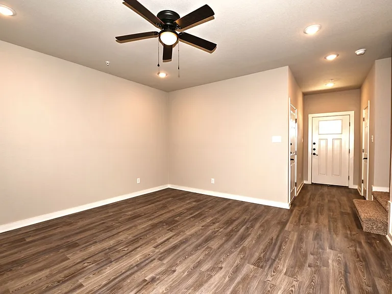 11318 Clearmine St — Photo 66