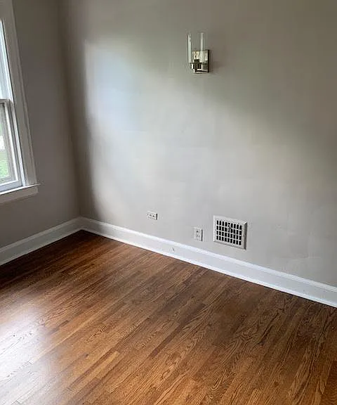 139 E Drayton St — Photo 4