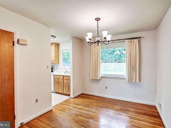 5th image of 3906 Egan Dr