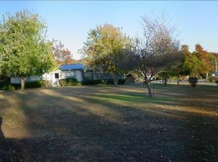 29 Glory Bee Ln, Camdenton, MO 65020