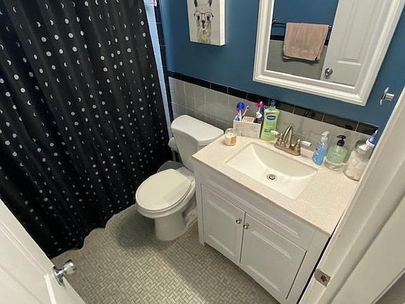 5th image of 23821 Deziel St