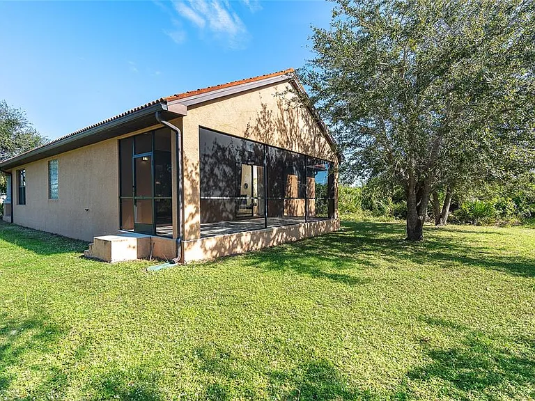 431 Albatross Rd — Photo 16