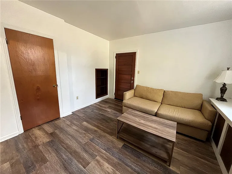 1601 Hillsdale Ave #2 — Photo 5