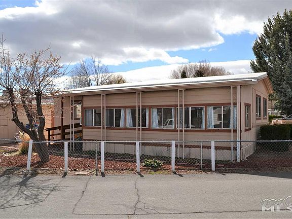 3rd image of 1337 Bishops Cir
