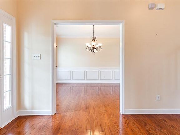 4th image of 7008 Wyndham Pointe Ln