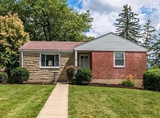 915 Whitley Dr, Pittsburgh, PA 15237