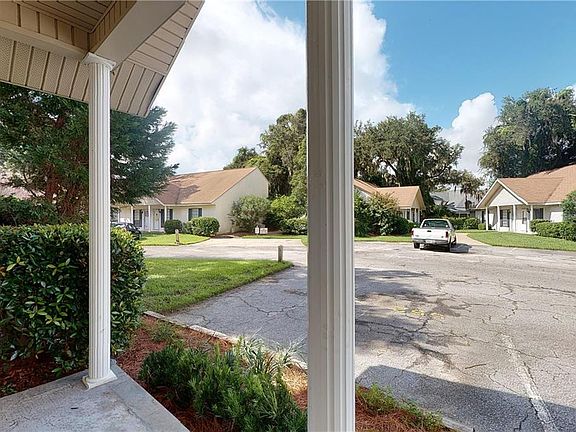 3rd image of 552 S Brockinton Dr
