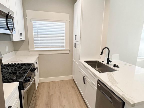3rd image of 1555 8th Ave APT 7
