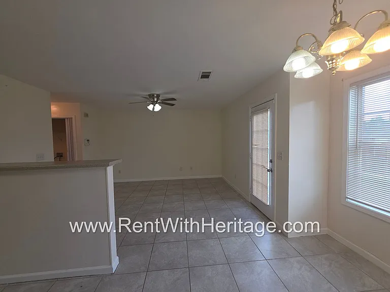 7712 Autry Cir #303 — Photo 14
