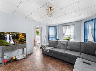 13-15 Cass St, Springfield, MA 01104