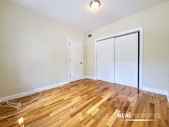 5th image of 550 W Aldine Ave #S1