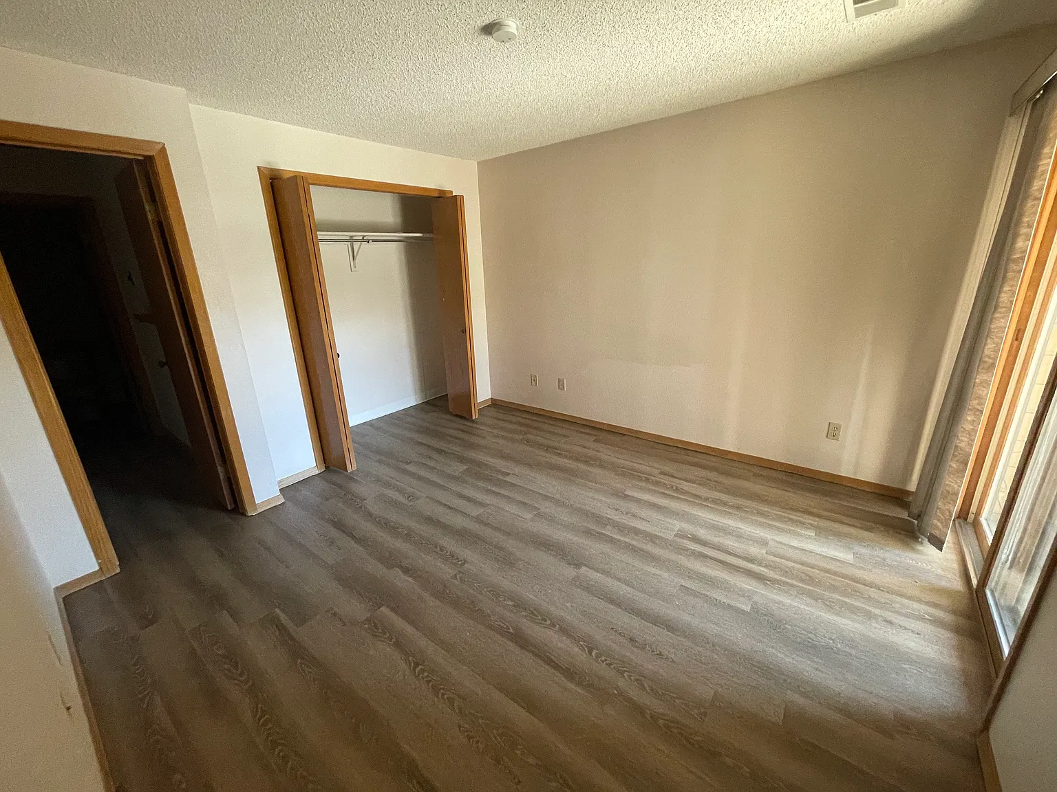 2 bed, 1037 sqft, $2,900 — Photo 4