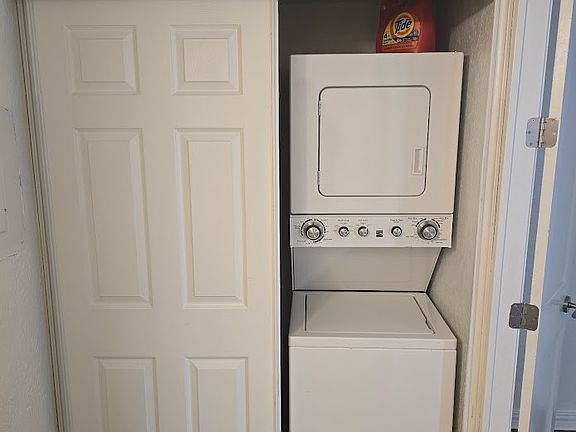 5th image of 2307 Balsam Dr APT L213