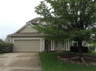 5032 Country Park Dr, Tipp City, OH 45371