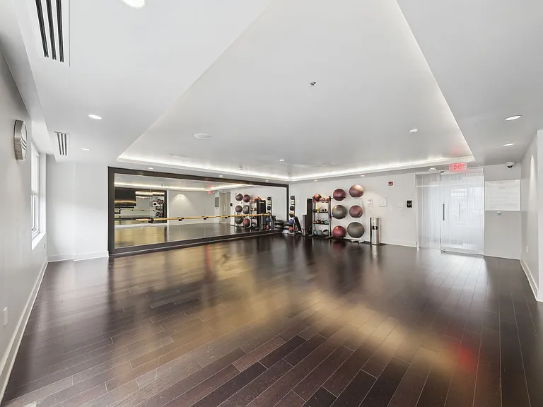 1565 Harbor Blvd #3406 — Photo 33