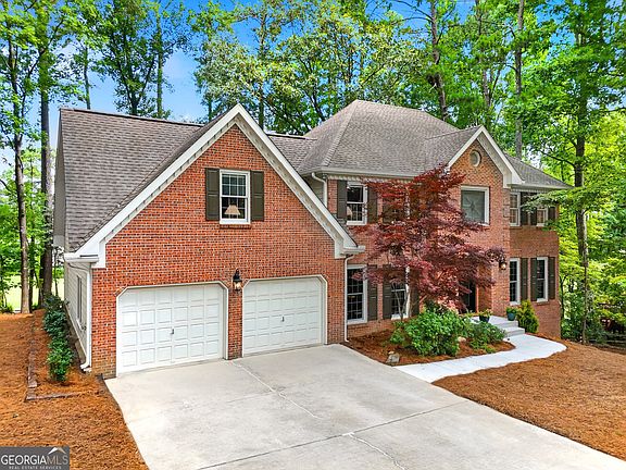 2nd image of 285 Windrift Ct
