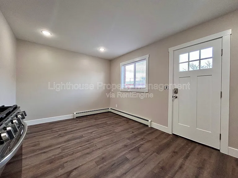 2875 Taft Ave SW #7 — Photo 3