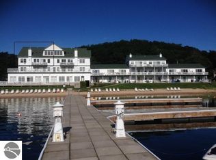 8535 Portage Point Dr #P7, Onekama, MI 49675