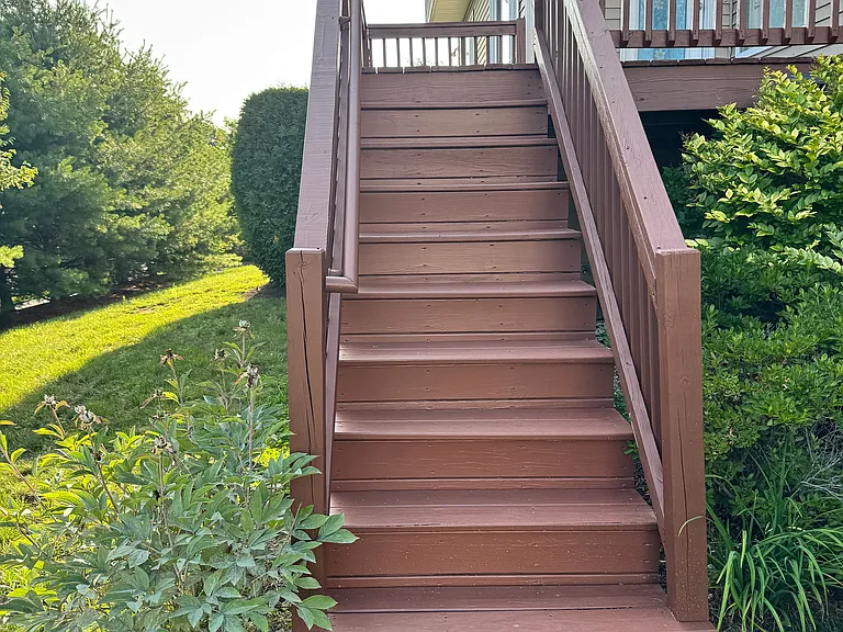 6 Queen Isabella Way — Photo 42